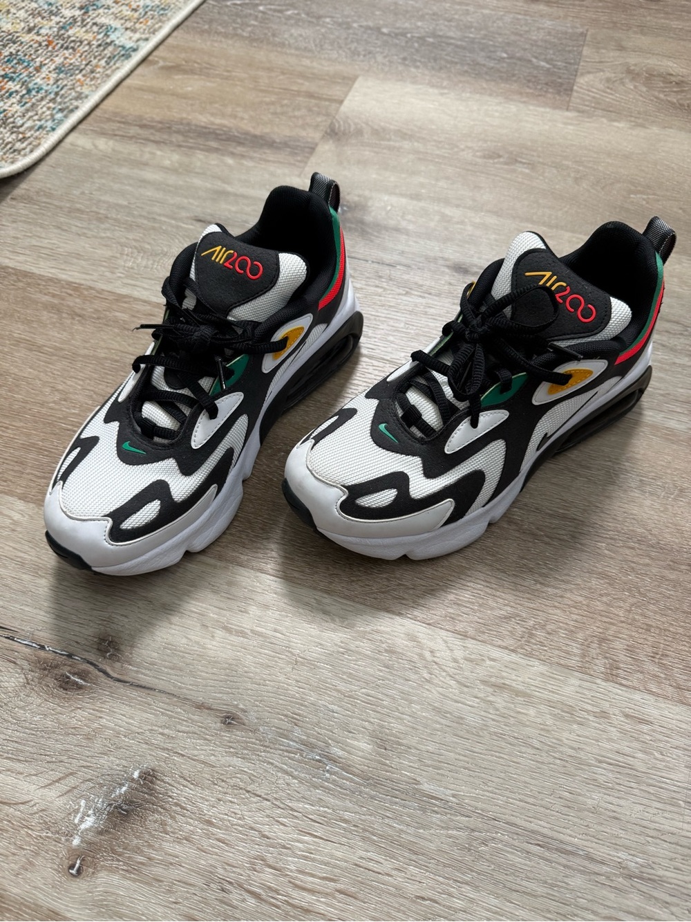 Nike Air Max-style sneakers, chunky/retro running sneaker